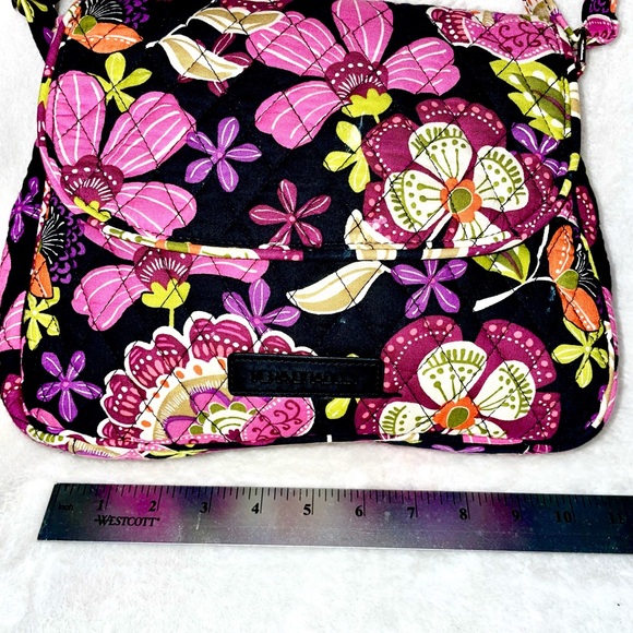 VERA BRADLEY CROSSBODY PINK PURPLE BLACK FLORAL PURSE 10x8x3 - Picture 5 of 14